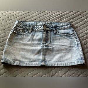 American Eagle mini skirt.